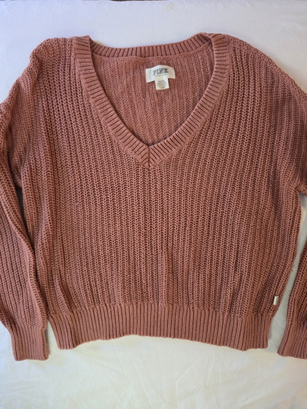 PINK Victoria's Secret Terracotta Shaker Rib Knit V-Neck Sweater M